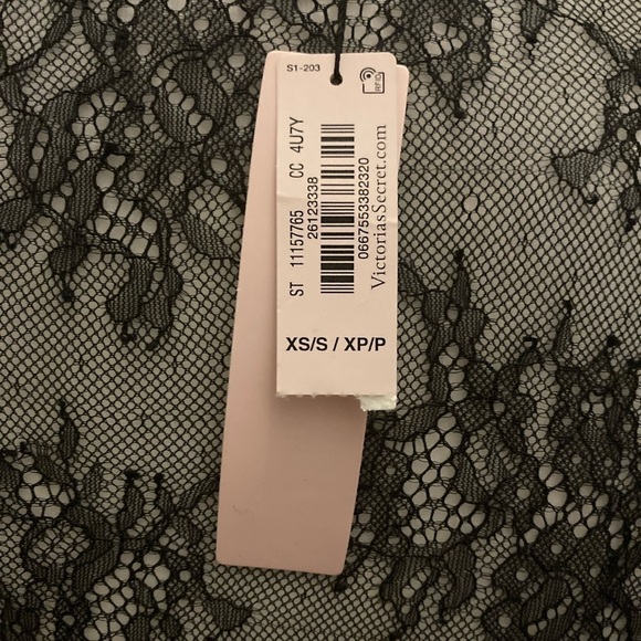 Victoria’s Secret Chantilly Lace Robe NWT - Picture 5 of 12